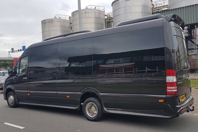 1-15 persons Taxi or Bus Transfer Amsterdam in Amsterdam City - Who Should Consider This Transfer?