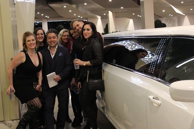 1.5-Hour Las Vegas Strip Limo Tour with Champagne and Photographs - Who Is This Tour Best For?