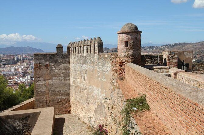 1.5-Hour Roman Theater and Alcazaba Castle Walking Tour - Exploring Málaga’s Past: The 1.5-Hour Roman Theater and Alcazaba Castle Tour