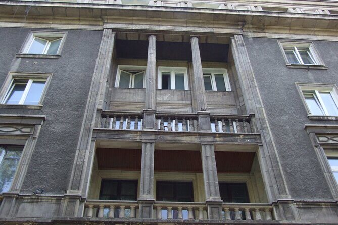 1.5h Crazy Guides' Communism Tour of Nowa Huta in Classic Car - Who Should Consider This Tour?