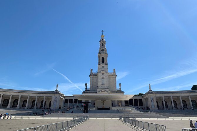 1-Day Private Tour to Fatima, Battle, Nazareth and Óbidos - What to Expect from the Tour