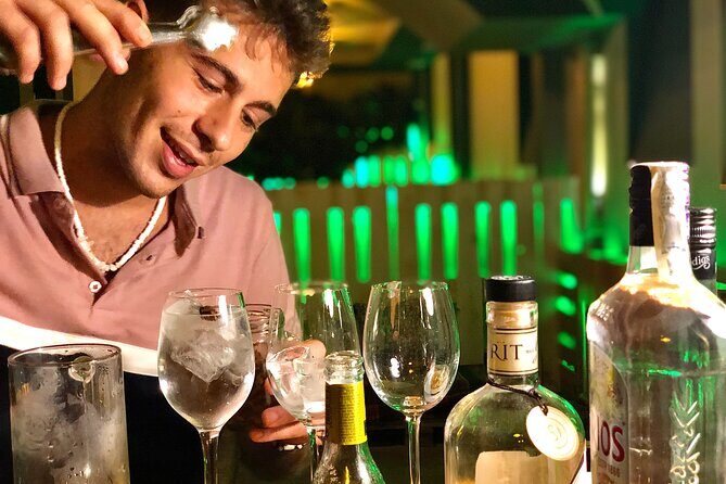 1-Hour Gin Tonics Guided Workshop with special view in Madrid - Who Should Sign Up?