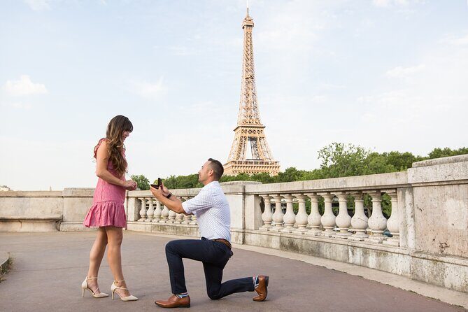 1-hour Photoshoot at the Eiffel Tower Trocadero Paris - The Cost and What You’re Getting