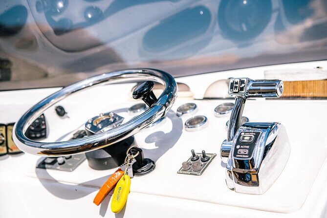 1 Hour Private and Guided Cruise on Lake Como by motorboat - Exploring Lake Como from the Water: A Review of the Private Guided Motorboat Tour