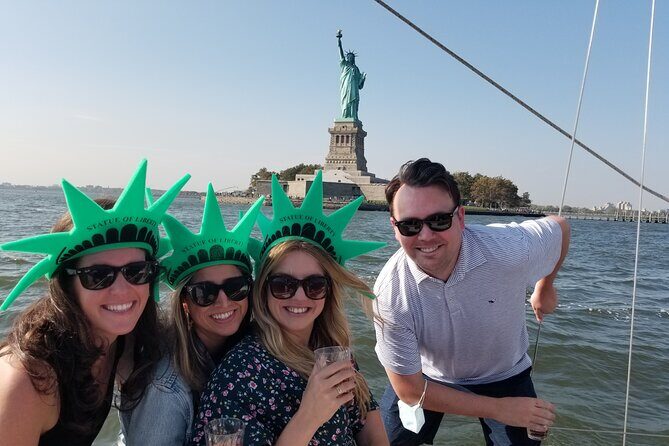 1 Hour Private Charter in New York Harbor for up to 6 people - Discovering New York Harbor: A 1-Hour Private Sailboat Tour