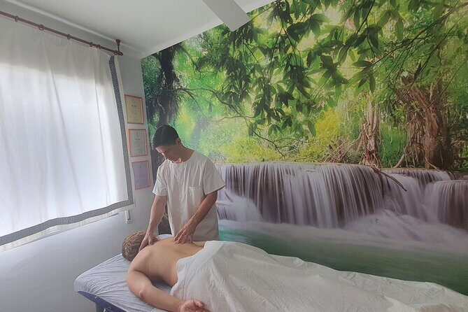 1 Hour Private Chiromassage Session in Seville - A Closer Look at the 1 Hour Private Chiromassage in Seville