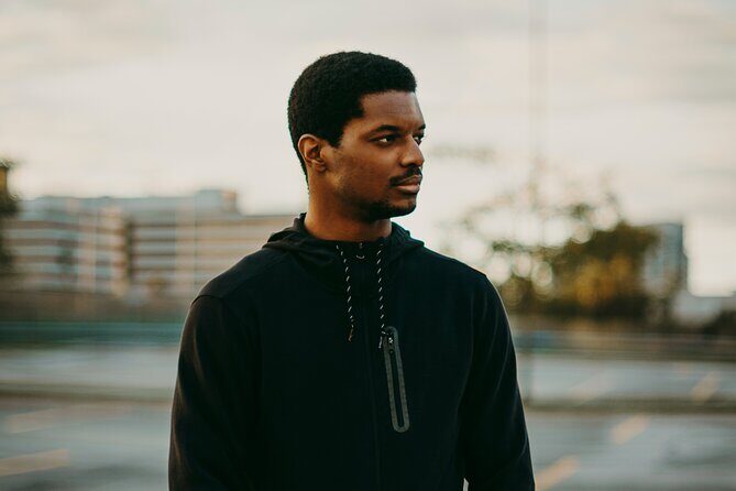 1-Hour Private Guided Photography Tour in Toronto - The Full Experience: What to Expect on the Tour