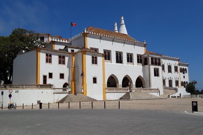 1 Hour Private Sintra Sightseeing Tour by Renault 4L - A Closer Look at the 1-Hour Private Sintra Tour in a Renault 4L