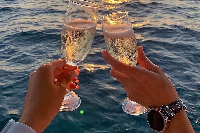 1-Hour Sea Caves and Boat Tour in Ortigia Syracuse - Authentic Traveler Experiences