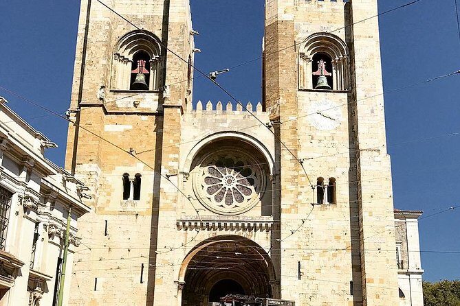 1 Hr City Tuk Tuk / Electric Car Tour of Lisbon - Practical Details and Considerations