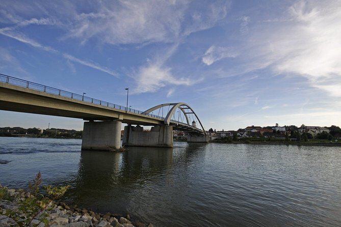 1-way Prague to Vilshofen private transfer - Mercedes Benz - up to 7 passengers - What to Expect from the Transfer