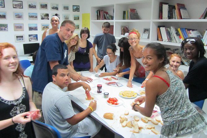 1 Week Intensive Spanish Course (20 Lessons/Week) - The Classroom Experience