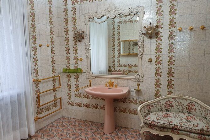 10 h Ceausescu Communism Private Tour in Bucharest plus Dracula's Grave - What to Expect from This Tour