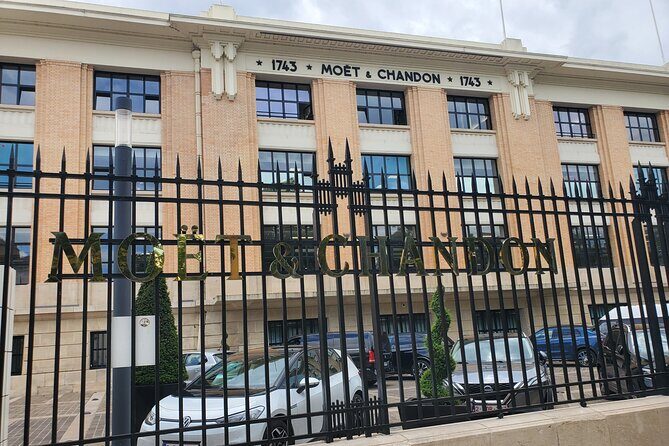 100% electric airport transfer From Reims and Epernay to Paris - FAQ