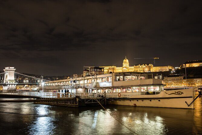10PM Budapest Danube Cruise with Live Music & Food or Drinks - A Closer Look at the Experience