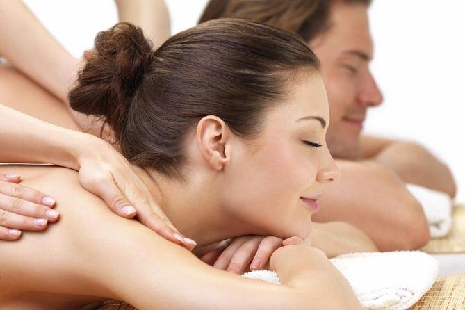 120 minutes Full Body Relaxing Massage + Head Massage + Feet Massage For Couples - What to Expect from This Couples Massage Experience