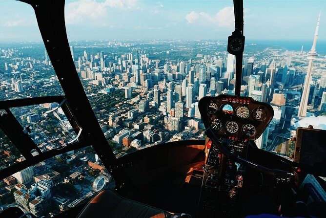 14-Minute Helicopter Tour Over Toronto - Who is This Tour Best For?