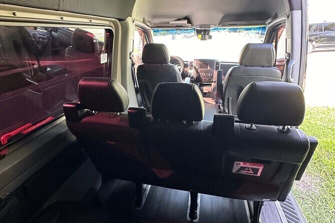 14 Pax Private Transfer To or From Orlando International Airport - An In-Depth Look at the 14 Pax Private Transfer