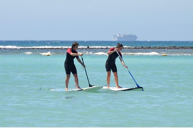 1,5-Hour Beginners Stand Up Paddle Course in Caleta de Fuste - What Is the 1.5-Hour Beginners SUP Course?
