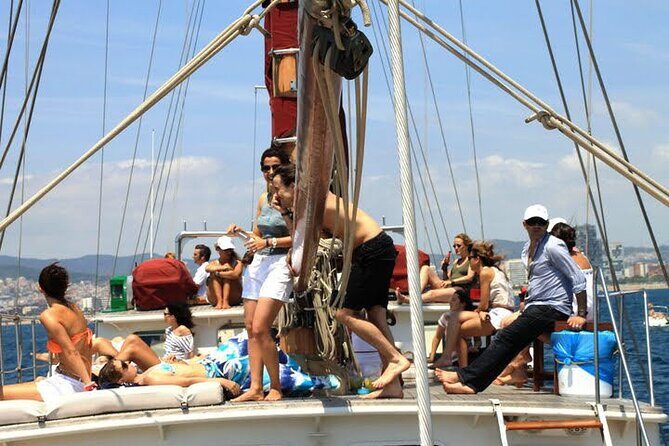 1,5 Hour sunset Tour on a Historical Boat with music DJ &, drinks - Practical Details and Considerations