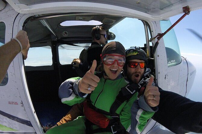 15,000ft Tandem Skydive in Bay of Plenty - Authentic Voices: What Reviewers Say