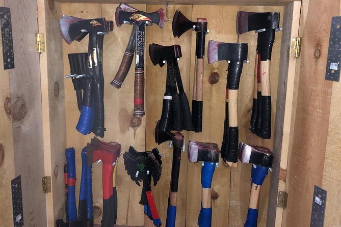 1h Ax Throw - What to Expect During Your Ax Throwing Session