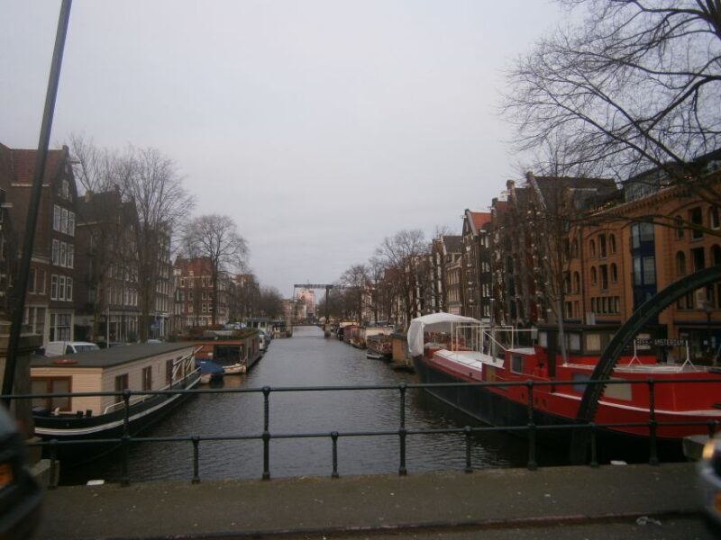 2.5-Hour Amsterdam Sightseeing Tour by Bike - Key Points