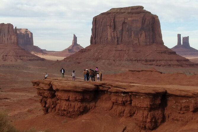 2.5 Hours Monument Valley Historical Sightseeing Tour by Jeep - Who Will Love This Tour?