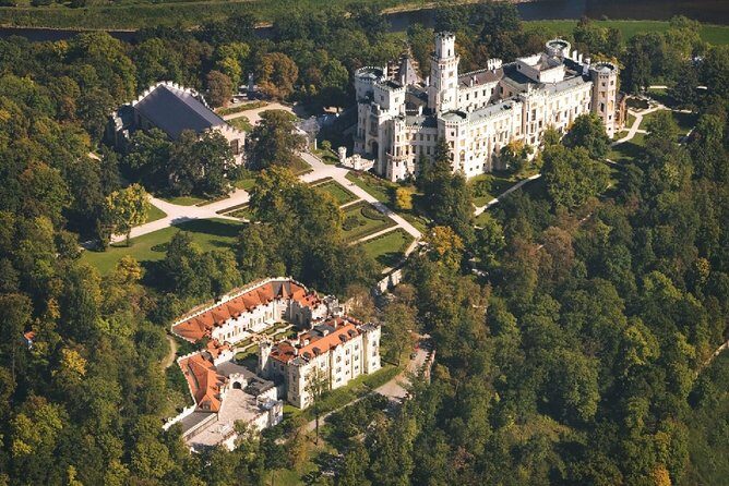 2-Day Hluboka and Cesky Krumlov Tour from Prague - What the Tour Offers: A Detailed Look