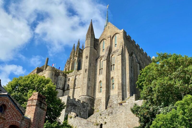 2-day Private D-Day Mont Saint-Michel 3 Castles by Mercedes - Things to Be Mindful Of