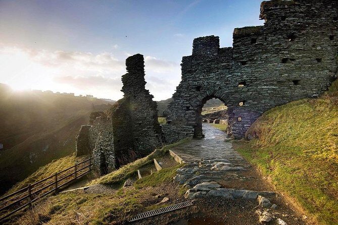 2-Day Tour of King Arthur's Cornwall in Tintagel, Boscastle and Dartmoor from Glastonbury - Key Points
