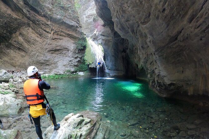 2-Day Tour with Canyoning and Rappelling to the Infiernillo Canyon - FAQs
