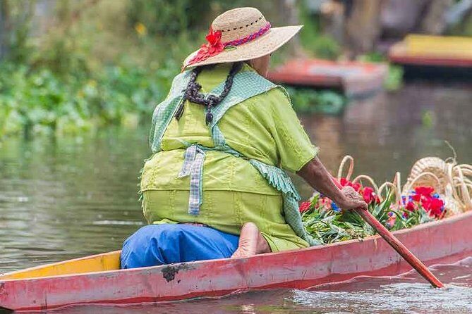 2 Days combo saver visiting Frida Kahlo Museum, Xochimilco, Cuernavaca & Taxco - Day 1: Exploring Coyoacán, Frida Kahlo, and Xochimilco