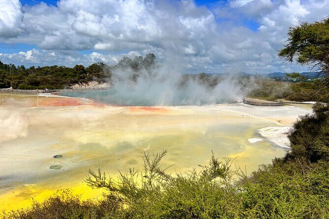 2 Days Private Tour in Tauranga, Rotorua, Taupo from Hamilton - FAQ
