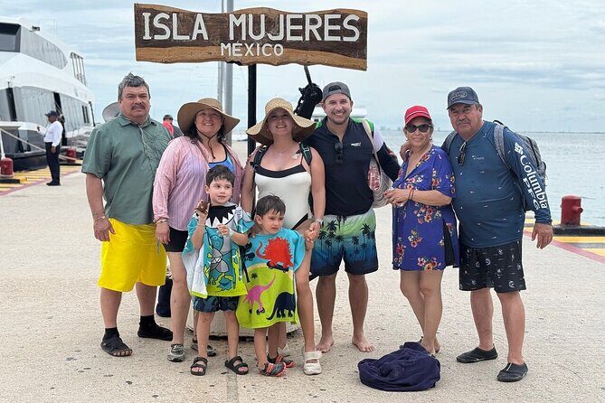 2 EN 1 Isla Mujeres Catamaran with Open Bar from Cancun - Exploring the 2-in-1 Isla Mujeres Catamaran with Open Bar from Cancun