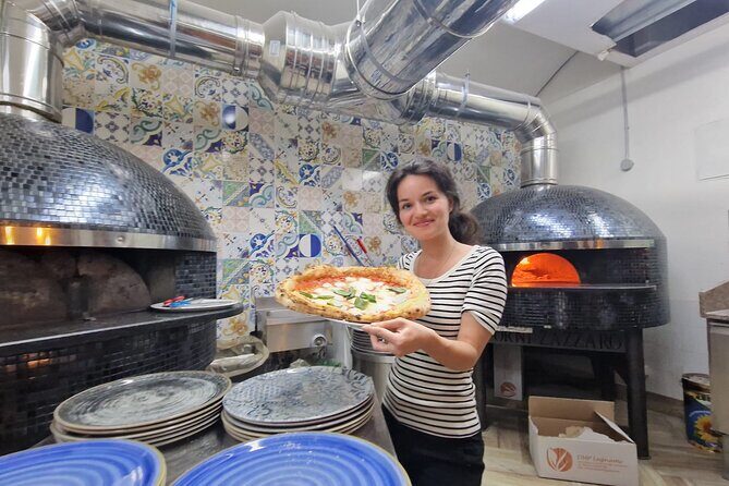 2-Hour Authentic Italian Pizza Making Class in Naples - A Closer Look at the Experience