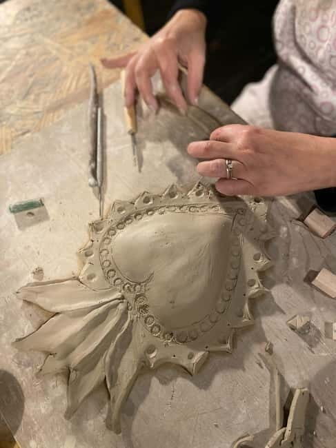 2-hour Ceramics Workshop in downtown Viterbo - Key Points