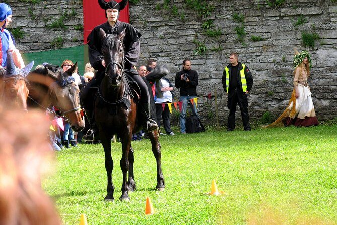 2-Hour Guided Walking Tour of Tallinn - FAQ