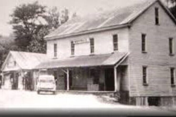 2-Hour Helen Haunts and History Walk Tour - What to Expect from the Helen Haunts and History Walk Tour