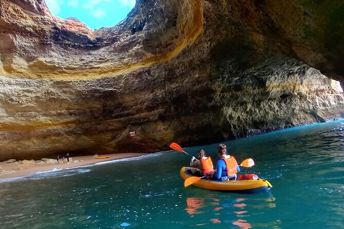 2-Hour Kayak through the Sea Caves of Benagil - What to Expect During the Tour