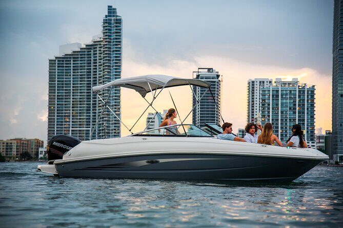 2-hour Miami Boat Tour Per Person Price - The Sum Up