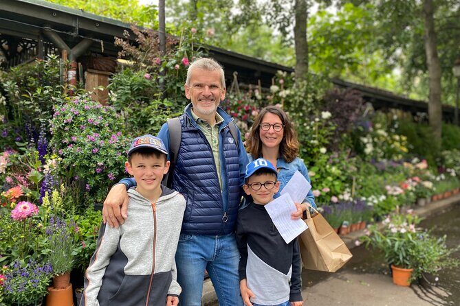 2 hour outdoor group activity in Paris: SAINT GERMAIN - The Price and Value