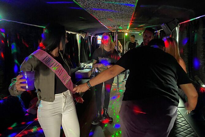 2-hour Party Bus Traveling to Miami Downtown, Brickell and Little Havana - FAQ