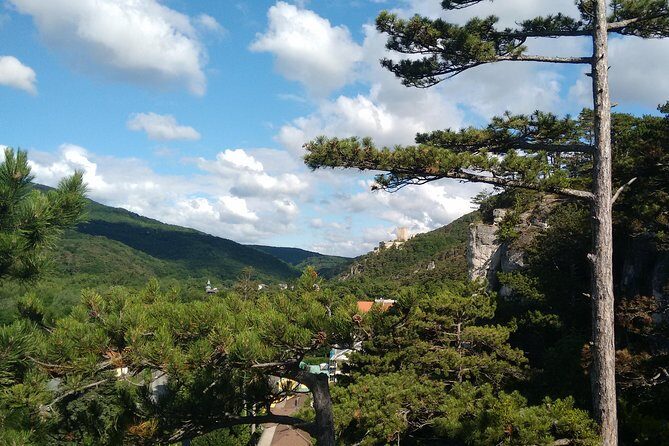 2-Hour Private Hiking Tour Helenental Castles Hike from Vienna - Weather and Equipment