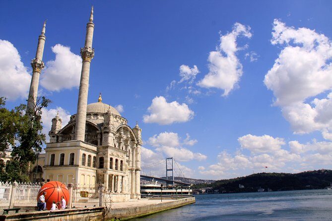2-Hour Private Luxury Yacht Cruise on Bosphorus with Transfers - The Itinerary: Whats Included and Whats Not