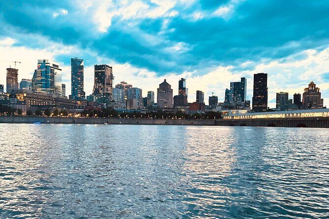 2-Hour Private Montreal Boat Cruise - FAQs