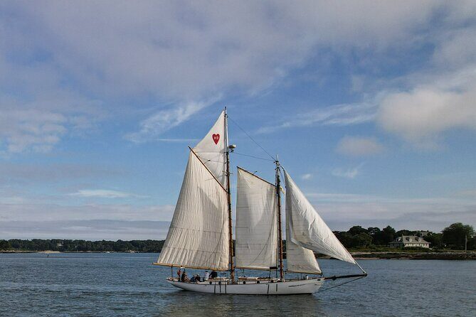 2-Hour Private Morning Charter on Heart's Desire in Casco Bay - Key Points