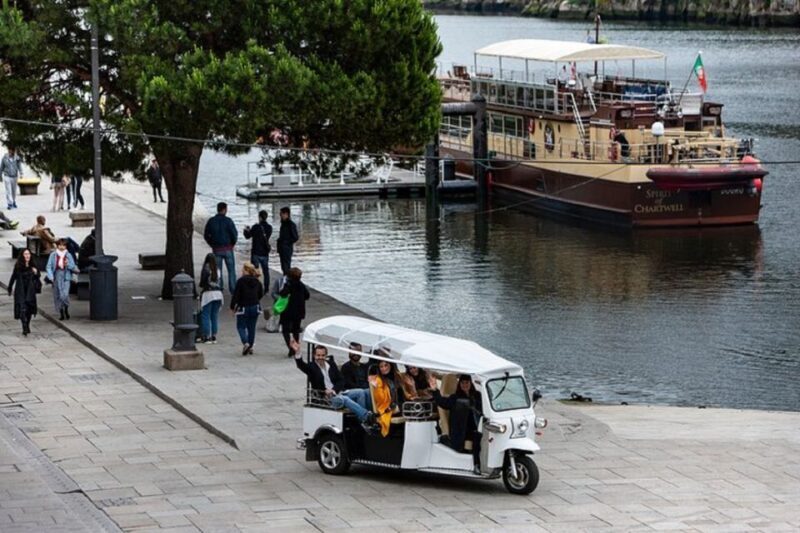2 Hour Private Tuktuk Tour in Porto to Monastery and Cellars - Who Should Consider This Tour?