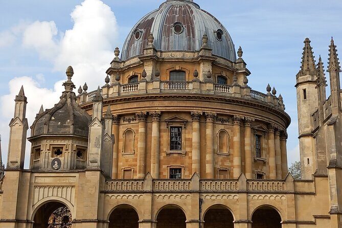 2-Hour Private Walking Tour in Oxford - A Walk Through Oxford’s Most Famous Sights
