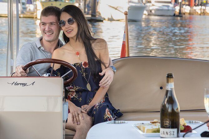 2-Hour Self-Drive Boat Hire on the Yarra River - Who Will Love This?